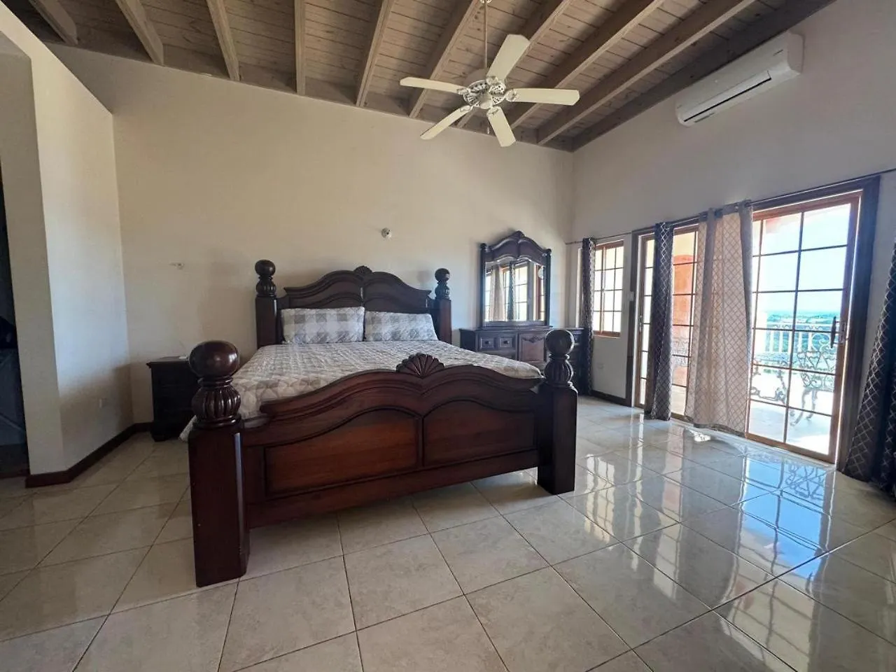 Lägenhet Taco Ocean View Villas Montego Bay